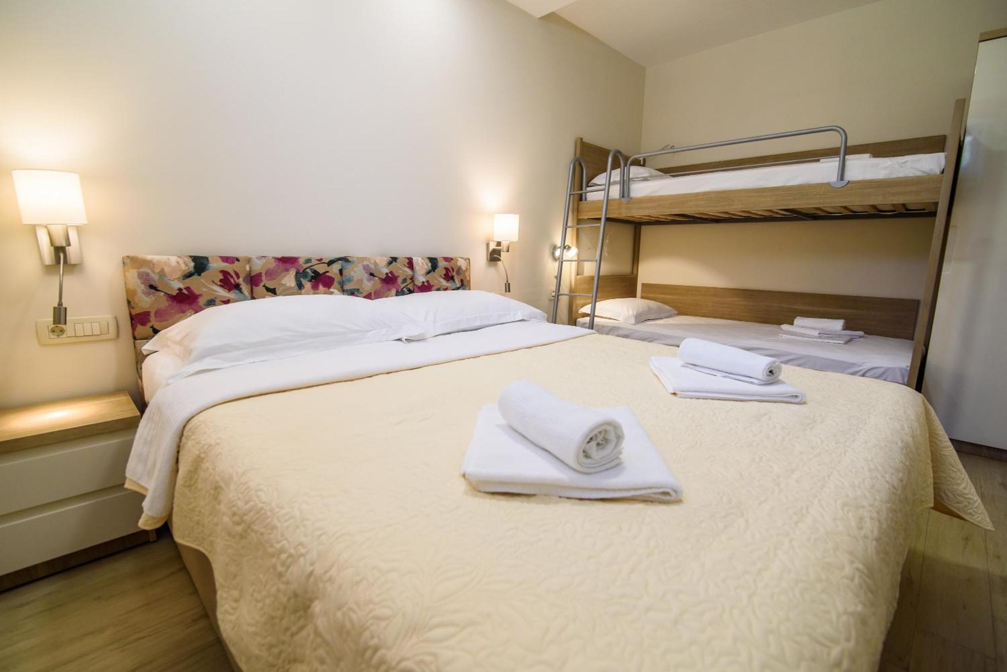 Apartments Leone Lukas โพรไมนา ห้อง รูปภาพ