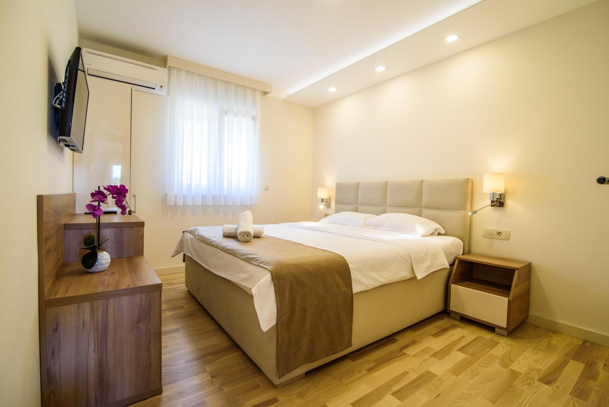 Apartments Leone Lukas โพรไมนา ห้อง รูปภาพ