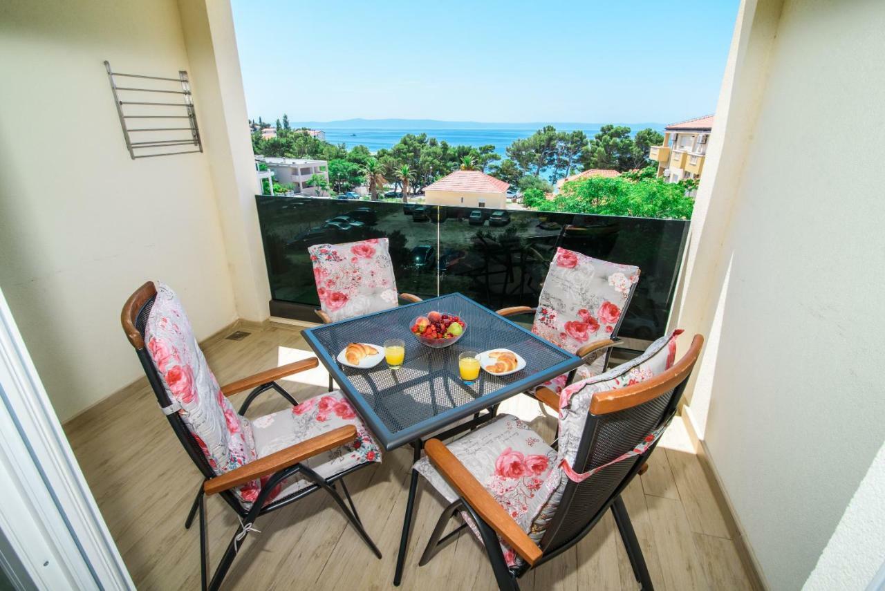 Apartments Leone Lukas โพรไมนา ภายนอก รูปภาพ